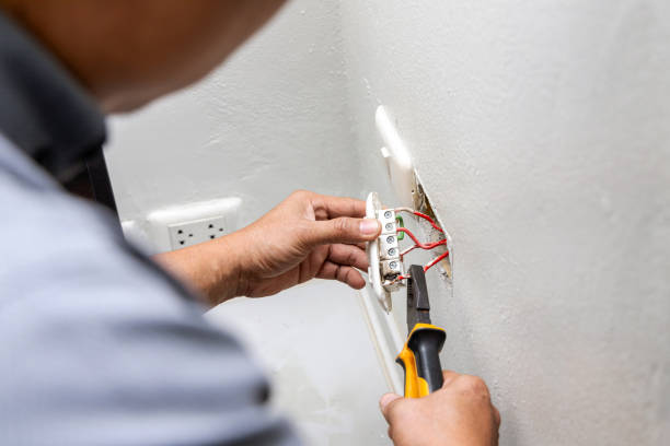 Best Emergency Electrical Repair  in Bristow, OK